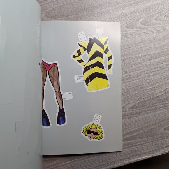 Lady Gaga Paper Doll Book from 2011 - Picture 8 of 13